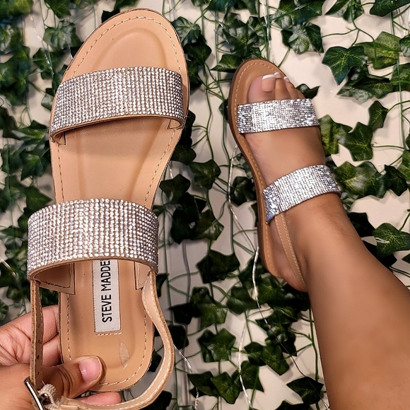 Steve Madden Shoes - 💎Steve Madden 2 Strap Beige Silver Rhinestone Sandals💎